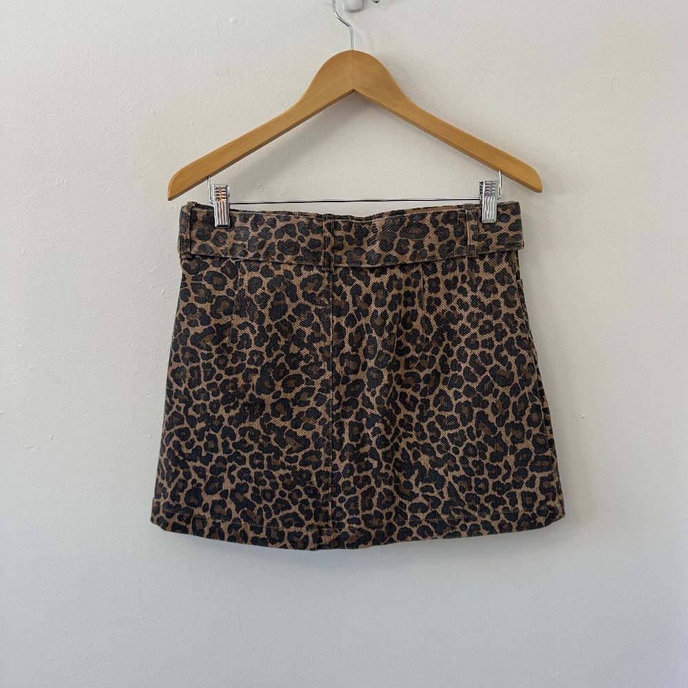 Show Me Your Mumu Tyra Belted Mini Skirt in Leopard Latte | Size Medium - Picture 7 of 15